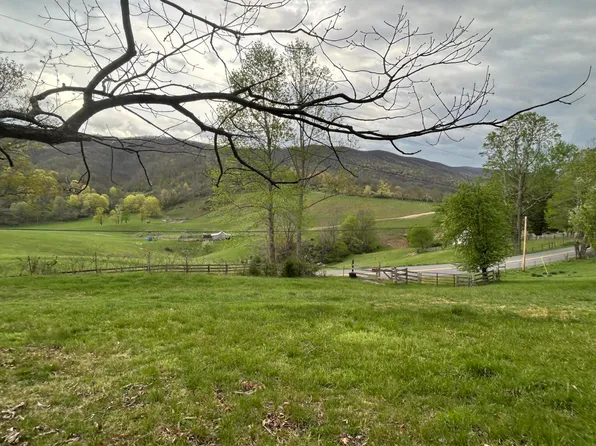 3358 Zenith Rd, Gap Mills, WV 24941