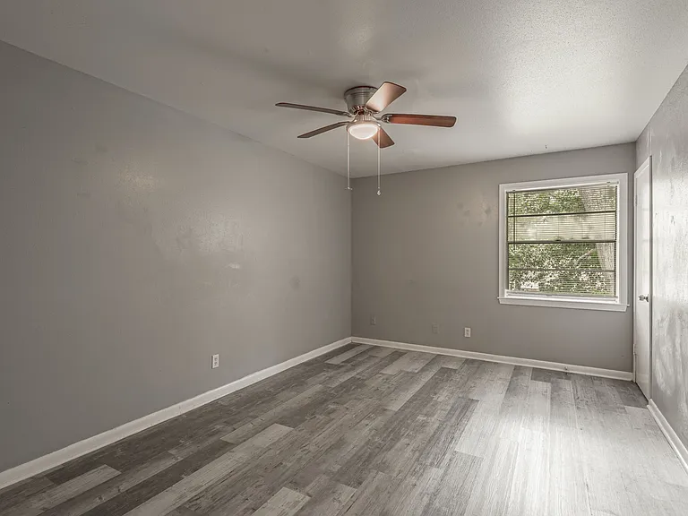818 University Ave #7 — Photo 19