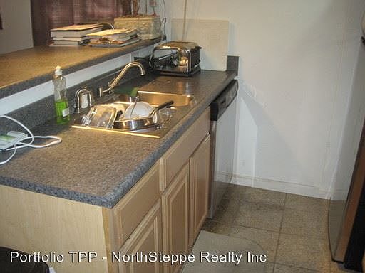4th image of 2213-2215 N High St #2877901