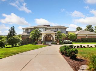 1615 Ginko Ct, McHenry, IL 60050