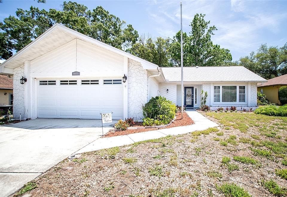 1st image of 1647 BENTLEY COURT