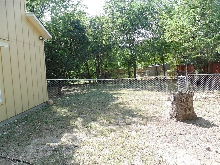 4406 Bennett Ave #B — Photo 22