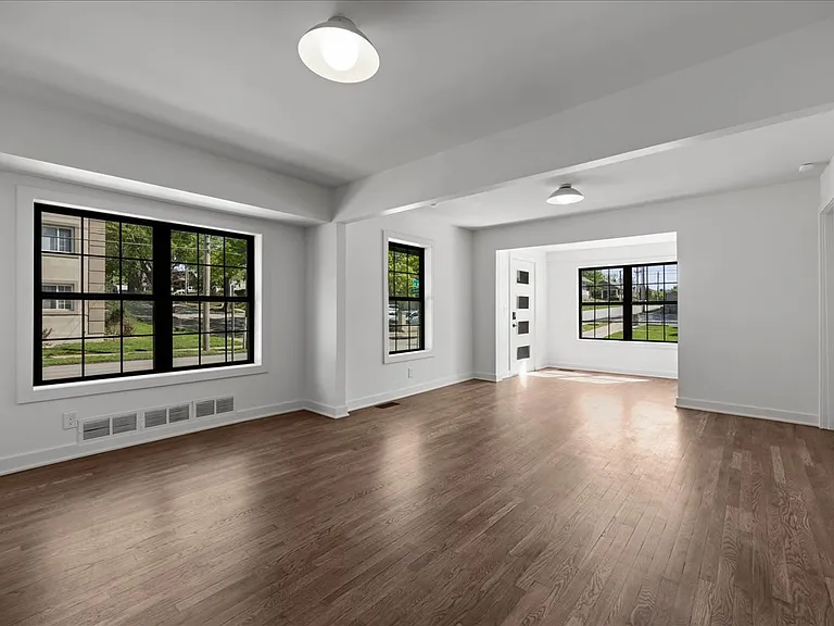 4700 Liberty St #1 — Photo 2