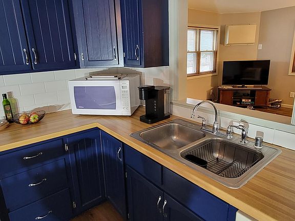 4th image of 111 Grand Ave #111