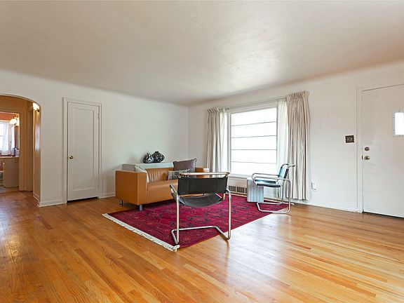 4th image of 511 Livingston Ave