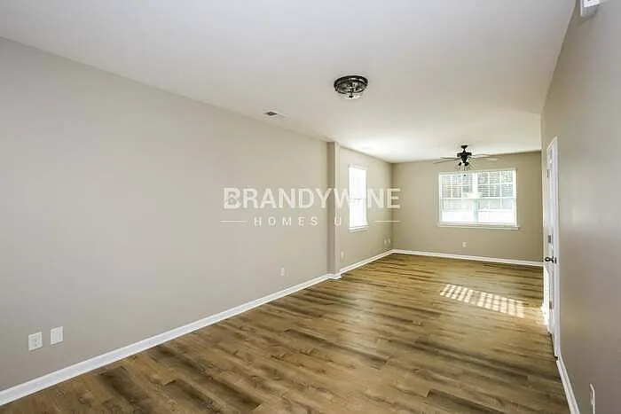 6825 Pennyroyal Way — Photo 7