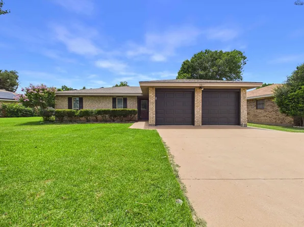 5210 Brookwood Dr, Wichita Falls, TX 76302