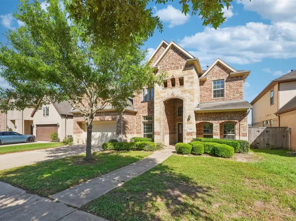 4927 Blackwater Ln, Sugar Land, TX 77479