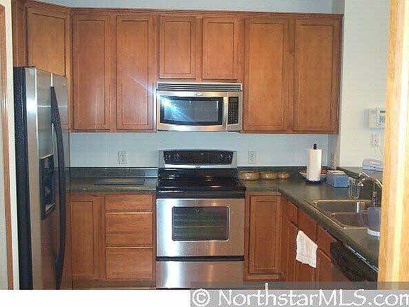 2nd image of 10910 Goodhue Street NE