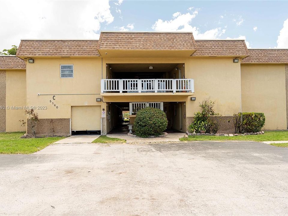 1st image of 5140 SW 40th Ave APT 23C