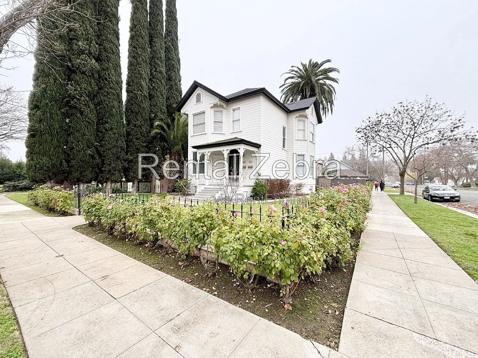 2 bed, 1.0 bath, $1,275 — Photo 2