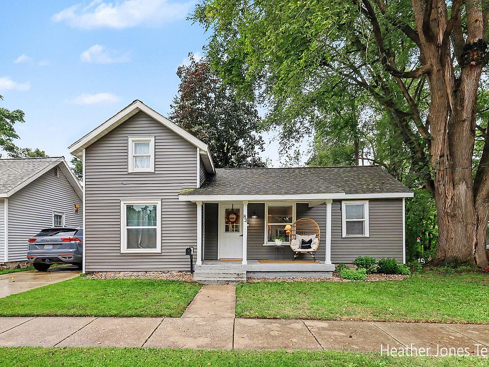 1st image of 82 Grove St