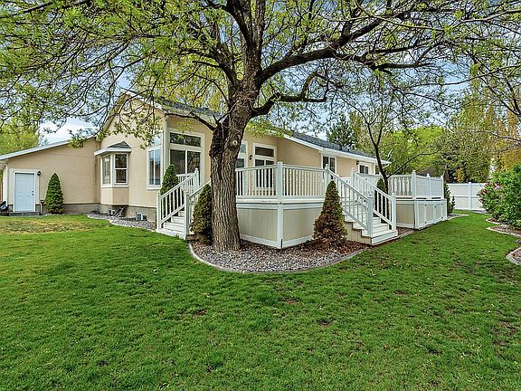 3rd image of 398 E Cattail Ct