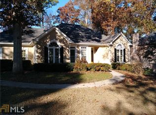 245 Falcon Creek Dr, Suwanee, GA 30024