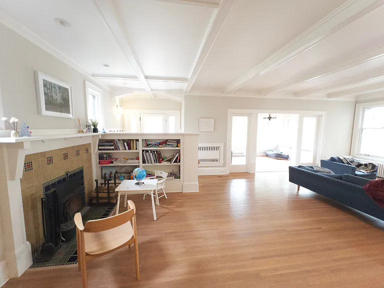 2212 Newton Ave S — Photo 11
