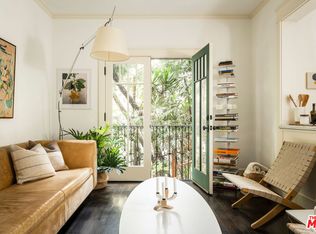 2270 Helios Dr, Los Angeles, CA 90068
