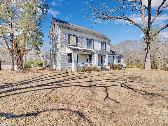 2nd image of 4521 Edgeland Rd