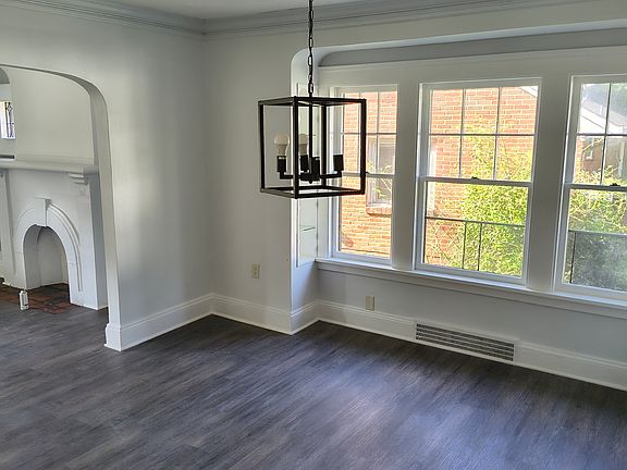 5th image of 5247 Erwin St