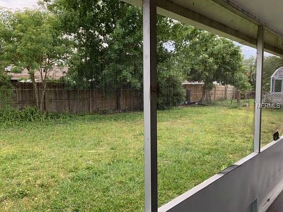 4th image of 10226 Brownwood Ave