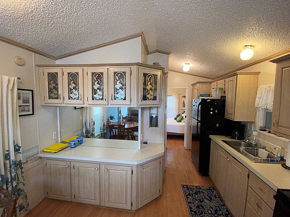4th image of 815 Mansion Ln