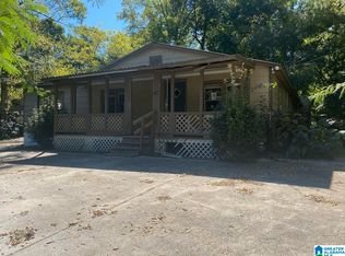 708 Woods Rd, Gardendale, AL 35071