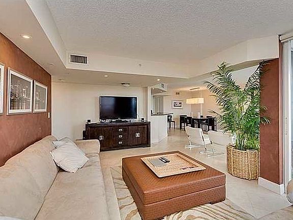 4th image of 1800 Sunset Harbour Dr #1207