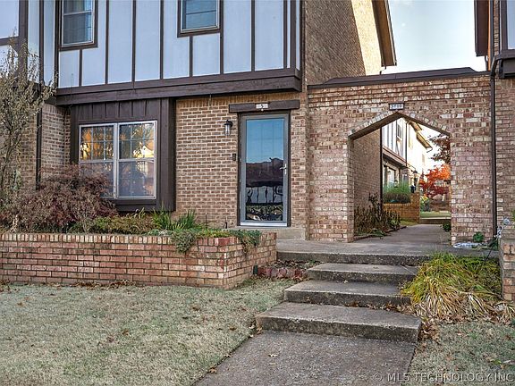 3rd image of 2519 S Florence Pl Unit 5