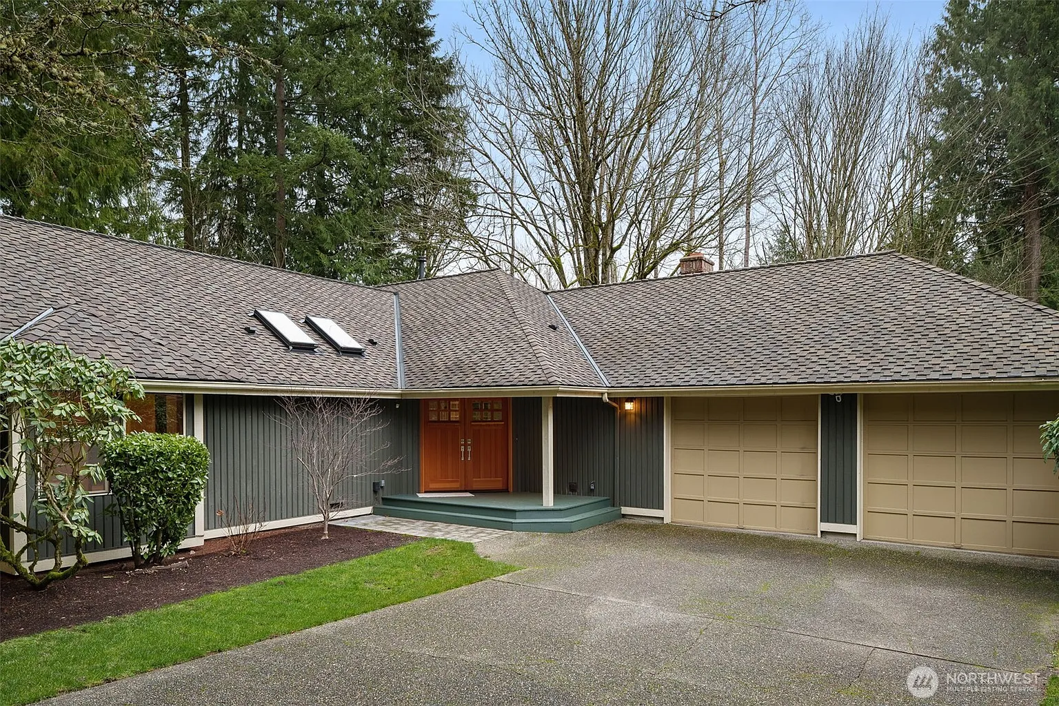 4230 212th Avenue NE photo 1