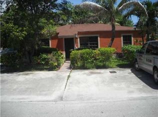 345 NW 100th St, Miami, FL 33150