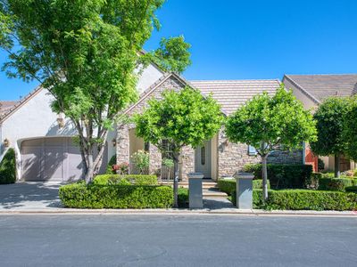 69 W Powers Ave, Clovis, CA, 93619
