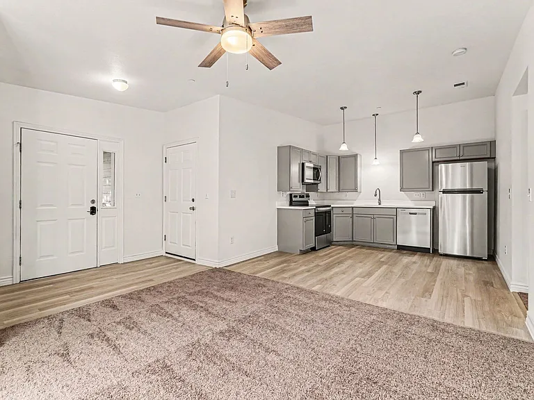 1201-1205 Raven Pl — Photo 6