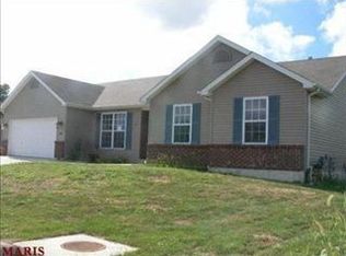 290 Hammerstone Dr, Moscow Mills, MO 63362
