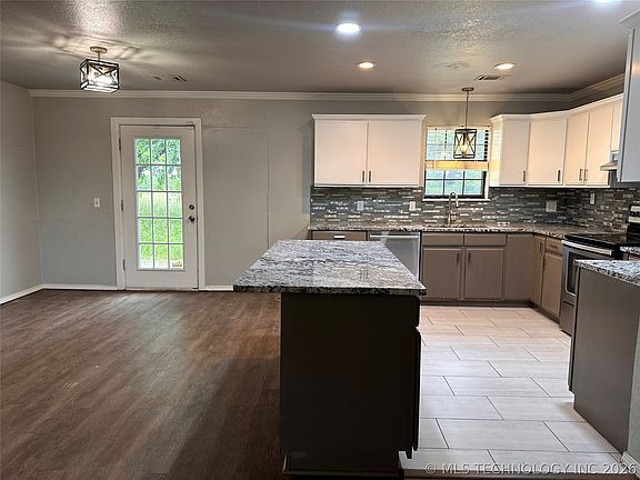 3rd image of 6269 S 161st West Ave