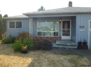 929 SE Uglow Ave, Dallas, OR 97338