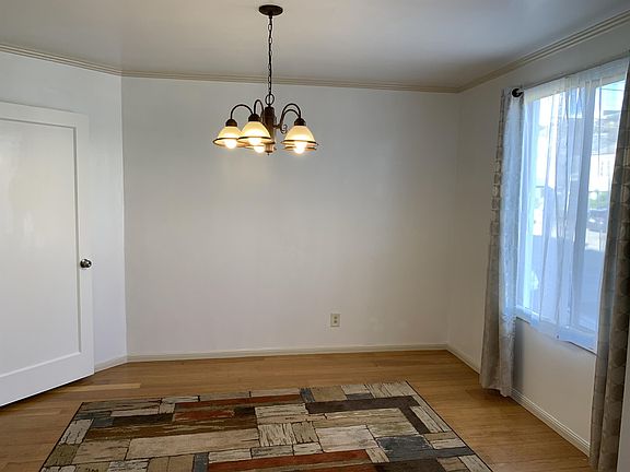 4th image of 2071 31st Ave #1