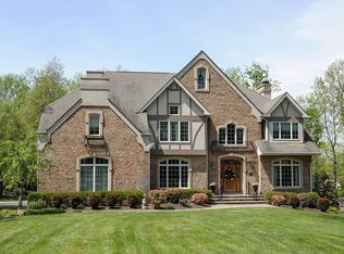 32 Old Farm Rd, Berkeley Heights, NJ 07922