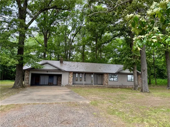 411 Senko Rd, Griffithville, AR 72060