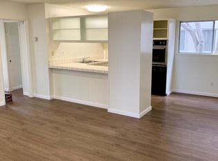 31 Monte Vista Dr APT 4, Monterey, CA 93940