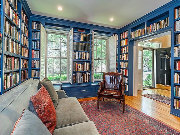 5th image of 3180 Blenheim Way