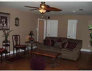 2nd image of 2216 Blanchard Dr