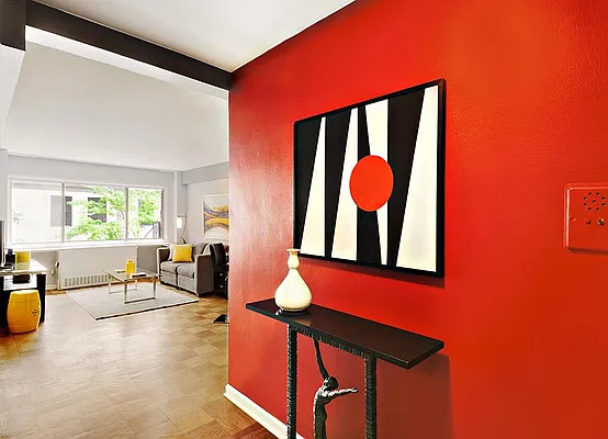 Sold by Warburg | media 1