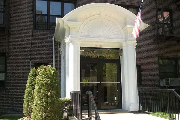 Rented by Terrace Sotheby's International Realty | media 32