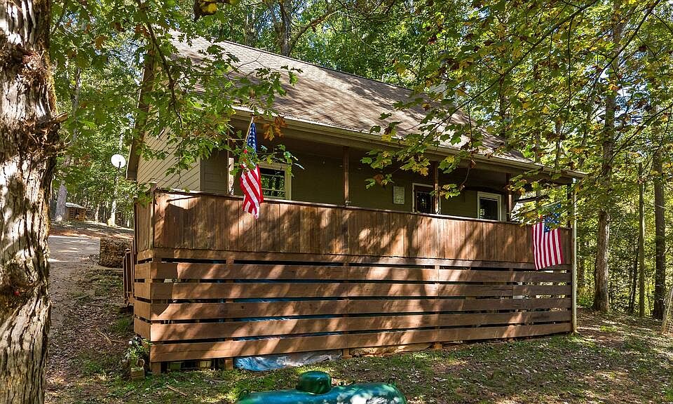 1st image of 235 Chadwick Rd