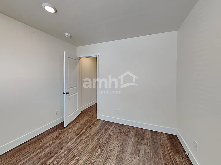 1625 194th St E — Photo 19