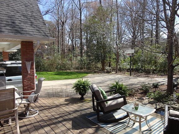 3rd image of 132 Canteberry Dr