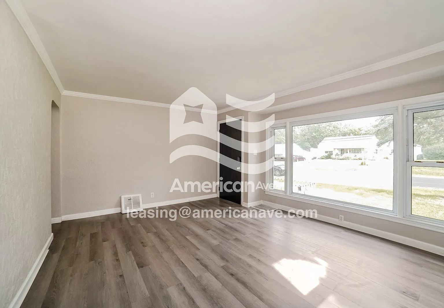 3 bed, 1.5 bath, 1064 sqft, $1,597 — Photo 4