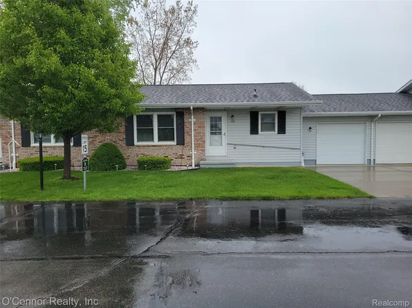112 Joan Ct, Marysville, MI 48040