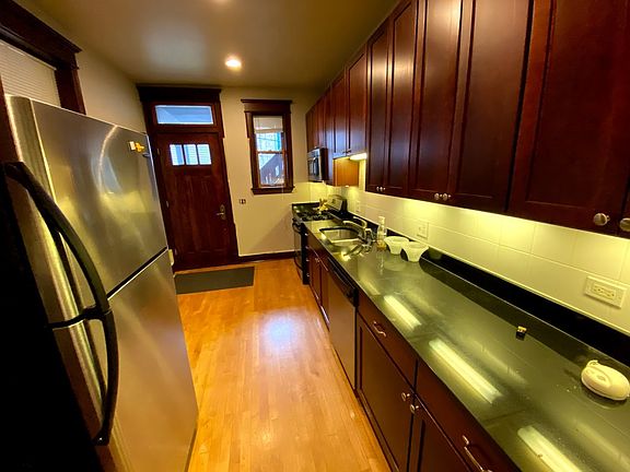 3rd image of 2113 W North Ave #1