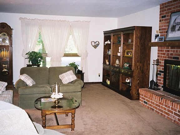 2nd image of 11925 E Cable Dr