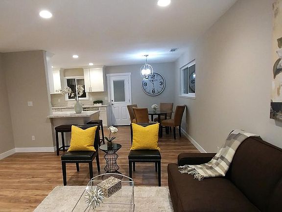 3rd image of 5362 Lilac Ave